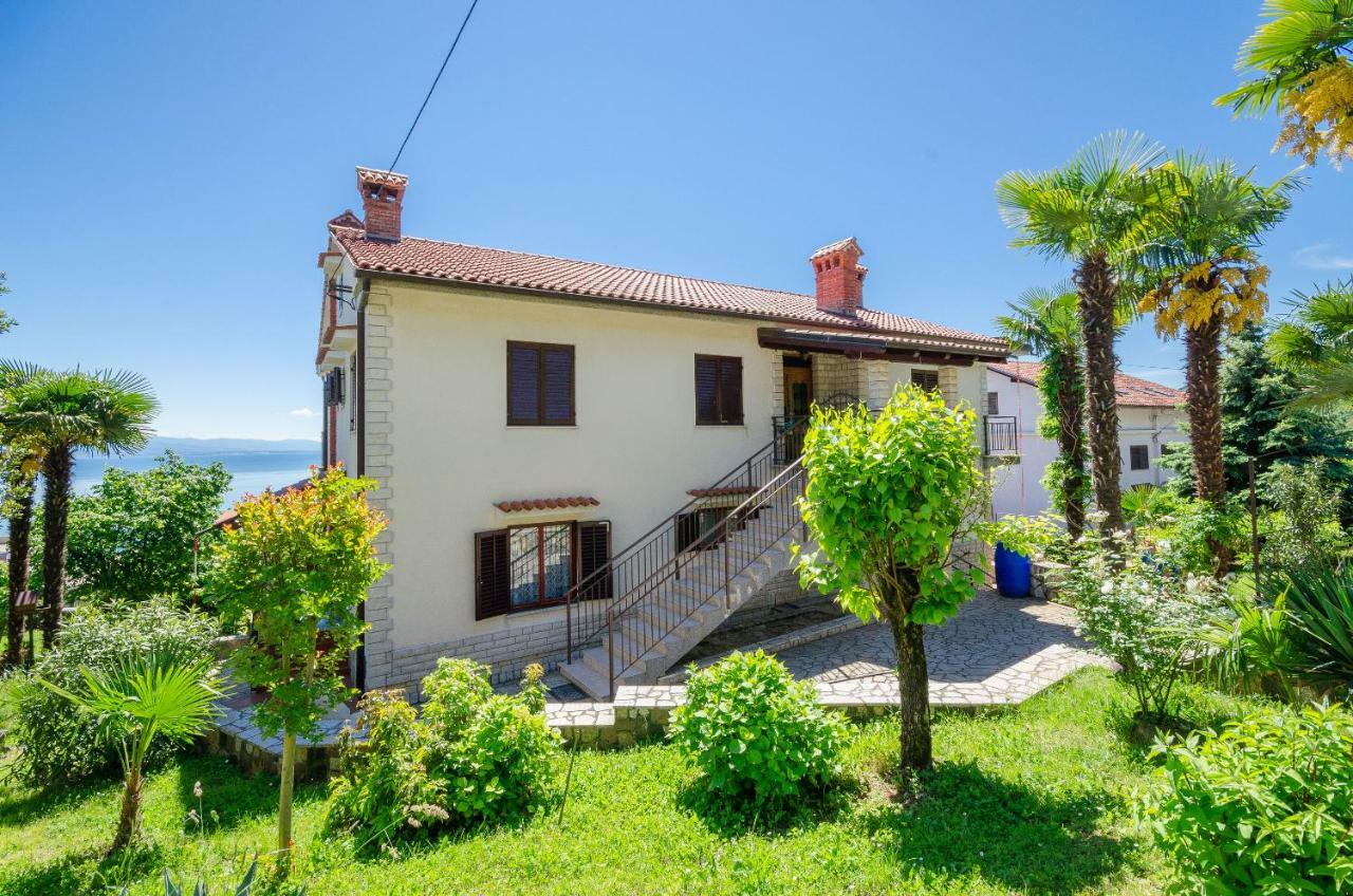 Apartments Zeljko Lovran Bagian luar foto